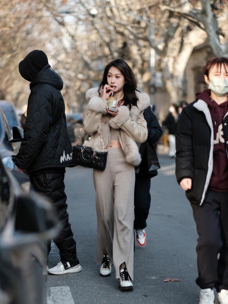 佛山冬日街景与穿搭