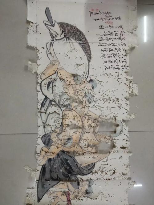 被人为分割损毁的清代古董字画文物