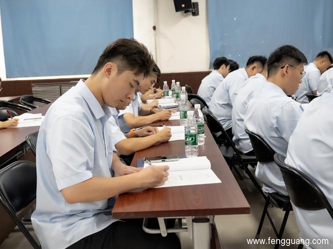 工厂新员工操作习惯养成培训现场