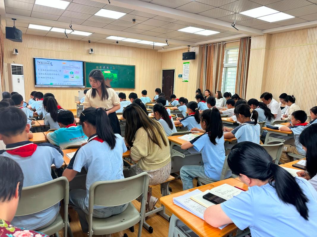 中小学语文课堂写作训练现场