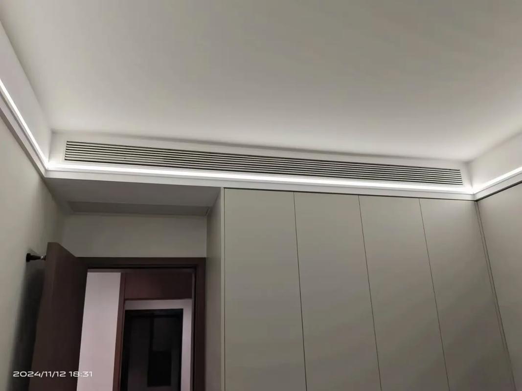 问:我家要装中央空调,吊顶之后窗洞是不是得往下移?