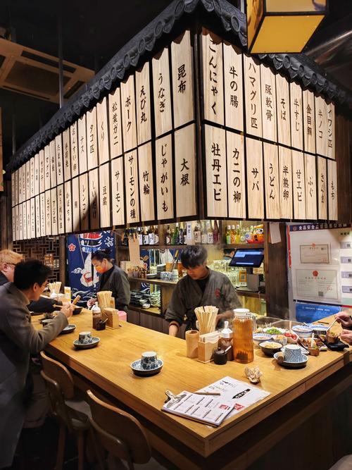 一、那些藏在老巷里的深夜食堂