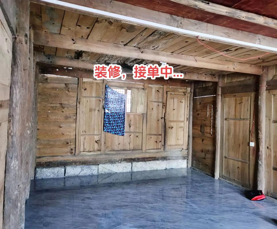 问:旧房翻新,能加装木质隔断吗?要不要拆地砖?