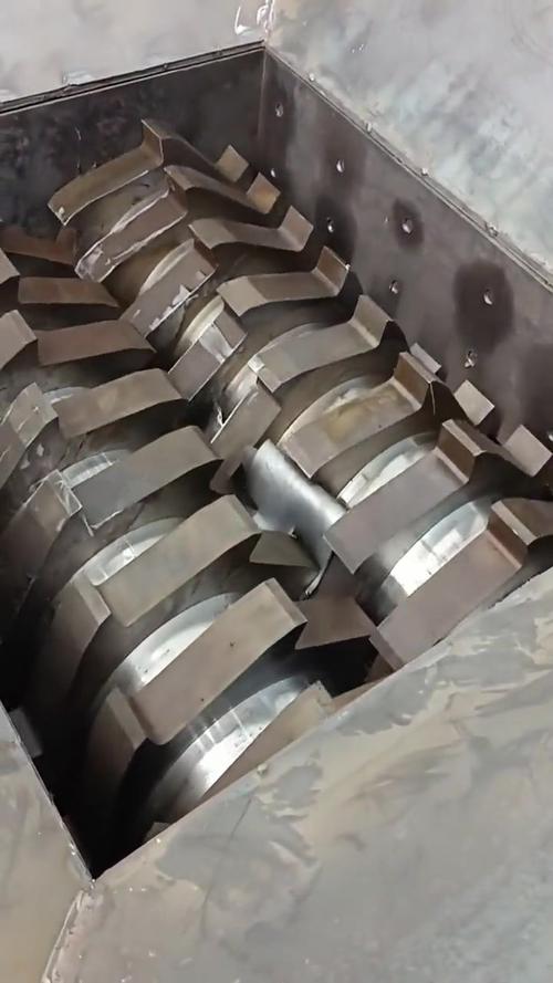 金属撕碎机主轴锻造工艺实拍
