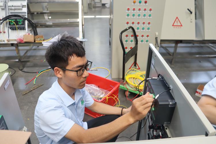 给工业新人的成长寄语：慢下来，比跑得快更重要-超级宝贝