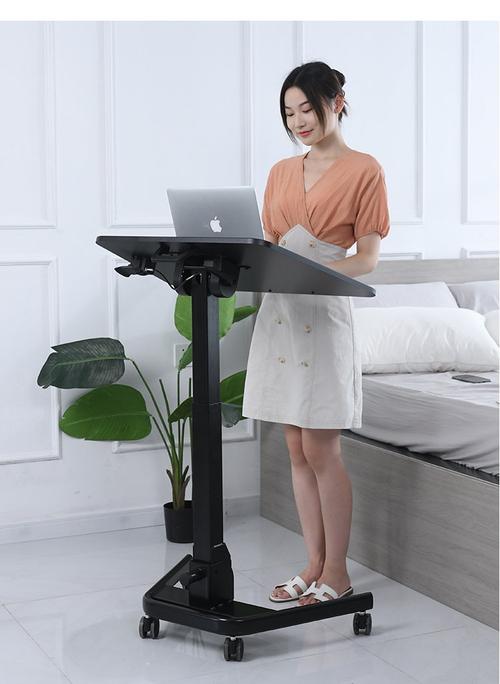 可升降办公桌站立办公时舒缓腰部动作图
