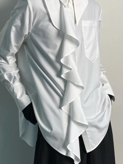 叠衣服叠的是心里的褶皱