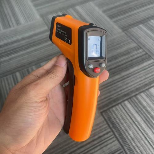 不同量程工业测温枪工厂实拍对比