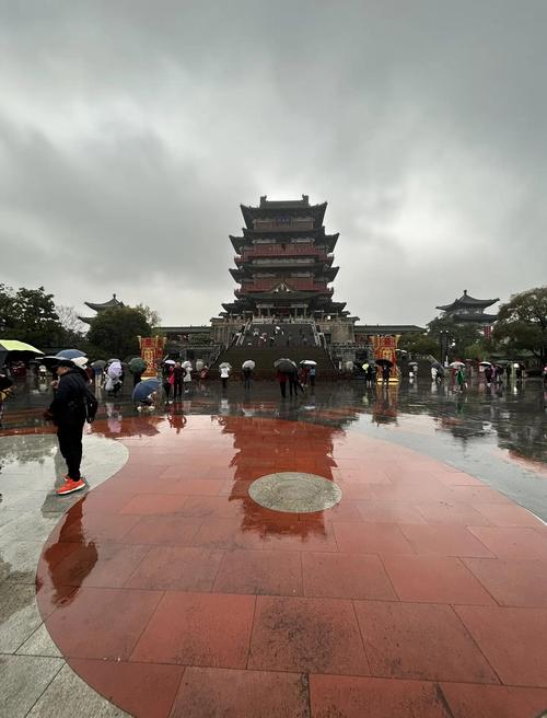 江西南昌滕王阁赣江雨后远景