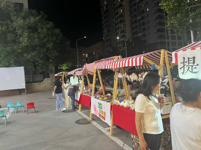 大学校园自习室门口创业摆摊实拍