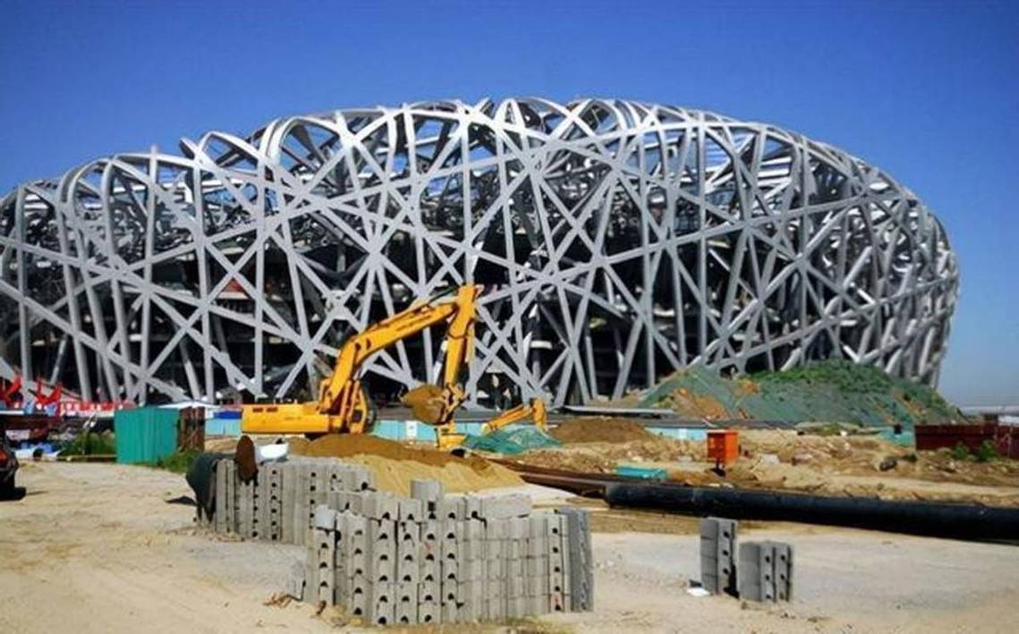 雄安新区仿生蜂巢结构建筑施工现场实拍