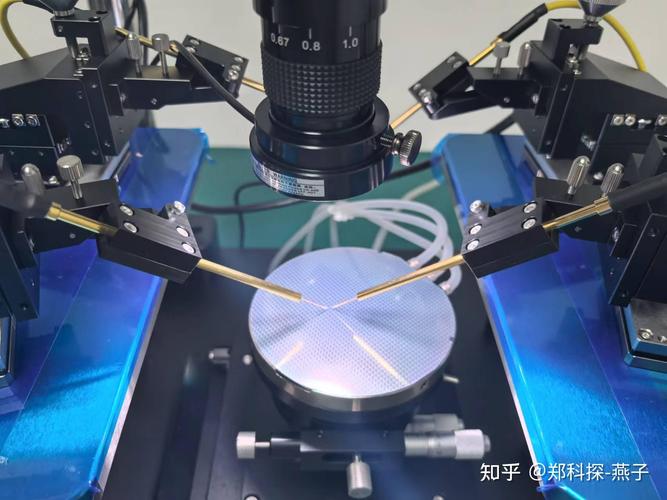 半导体晶圆纳米级精密测量设备实拍