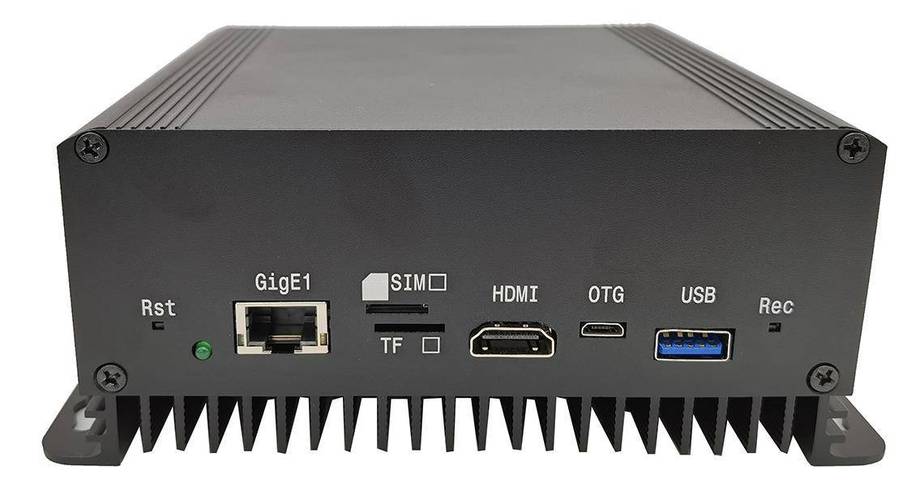 集成NVIDIA Jetson模块的工业边缘计算设备内部构造