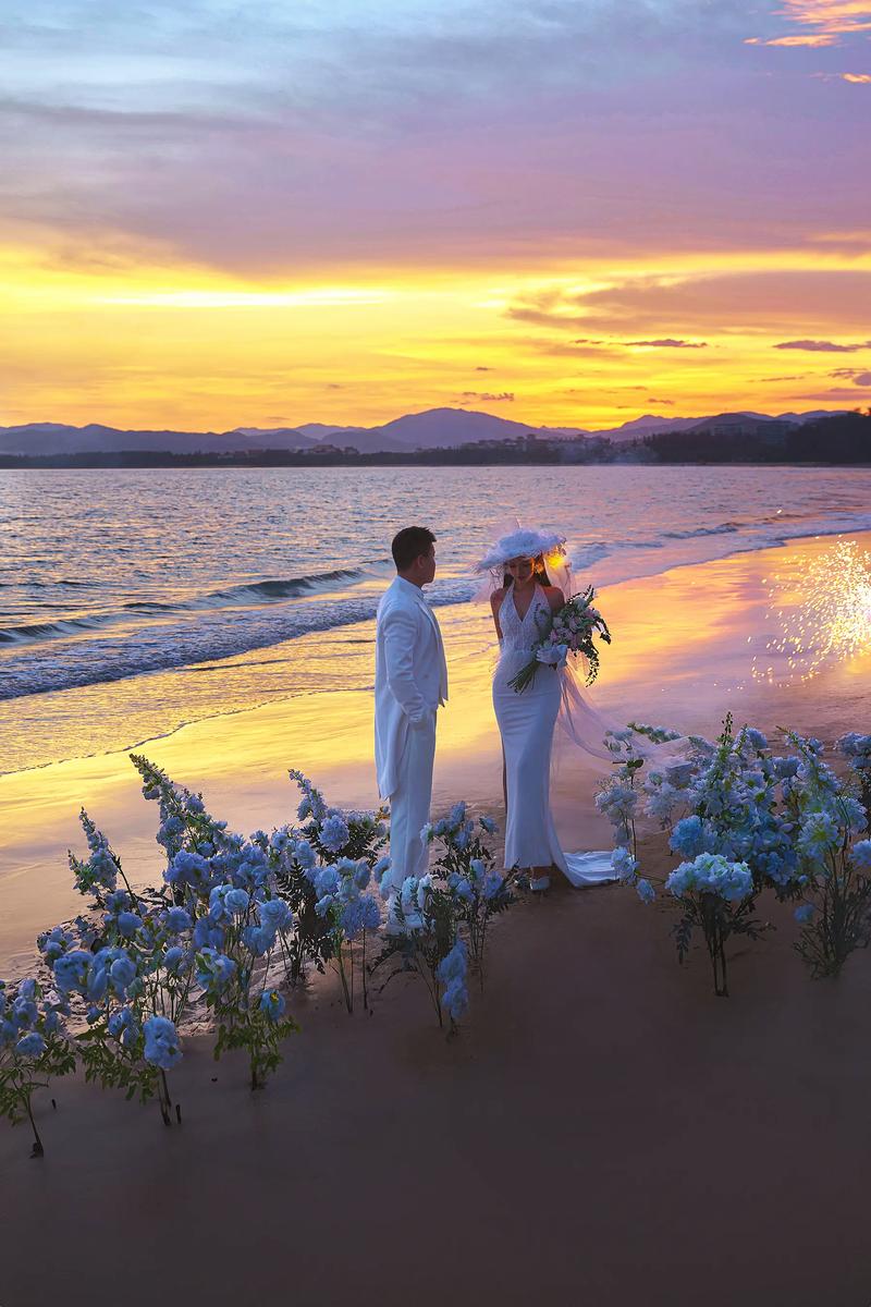 三亚海边夕阳婚纱照基地实景