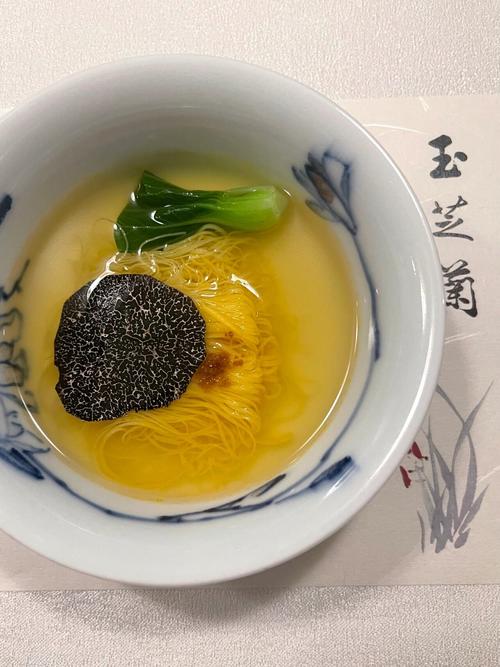 玉芝兰金丝面特写与精致摆盘