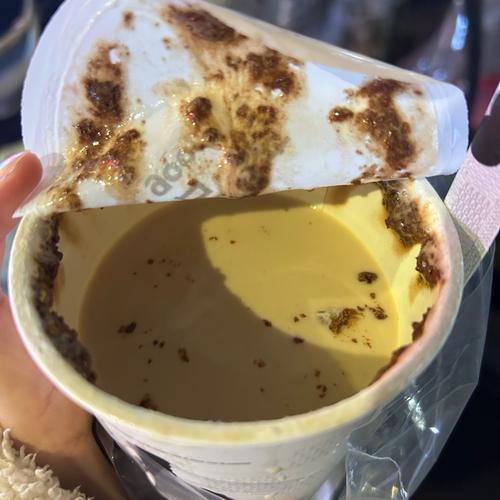 难喝的网红奶茶吐槽实拍