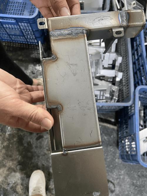 工业电镀阳极板钝化对比图