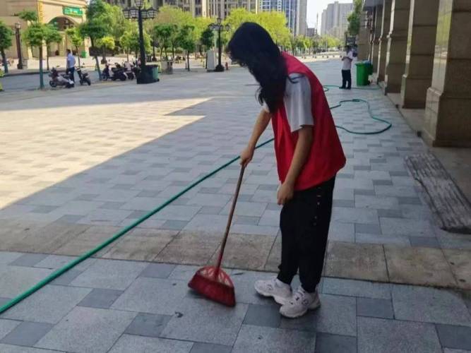中学生社区实践地贴成果