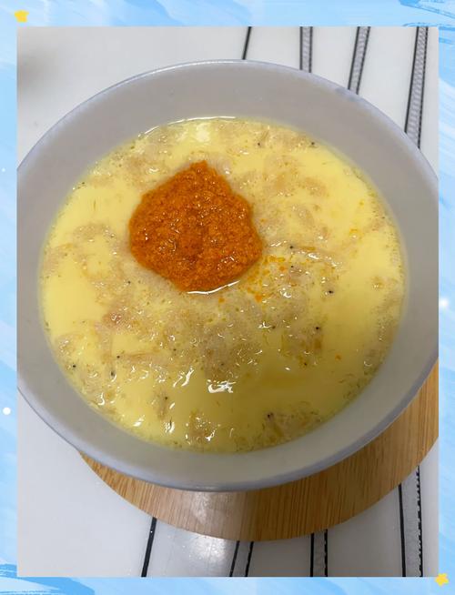 8. 海胆蒸蛋:优质蛋白与脂肪的平衡
