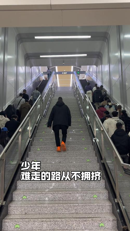 不一定非要往“更小”挤