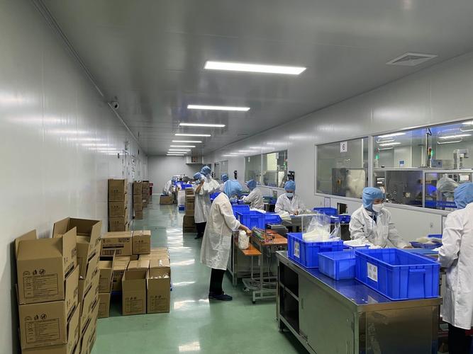 现代化包装机械厂家装配车间整洁有序实拍