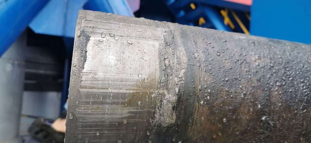 拆解后新旧芯轴胀紧磨损对比