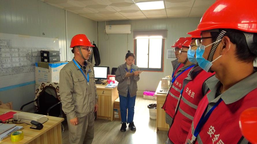 企业劳动用工合规巡查现场工作图
