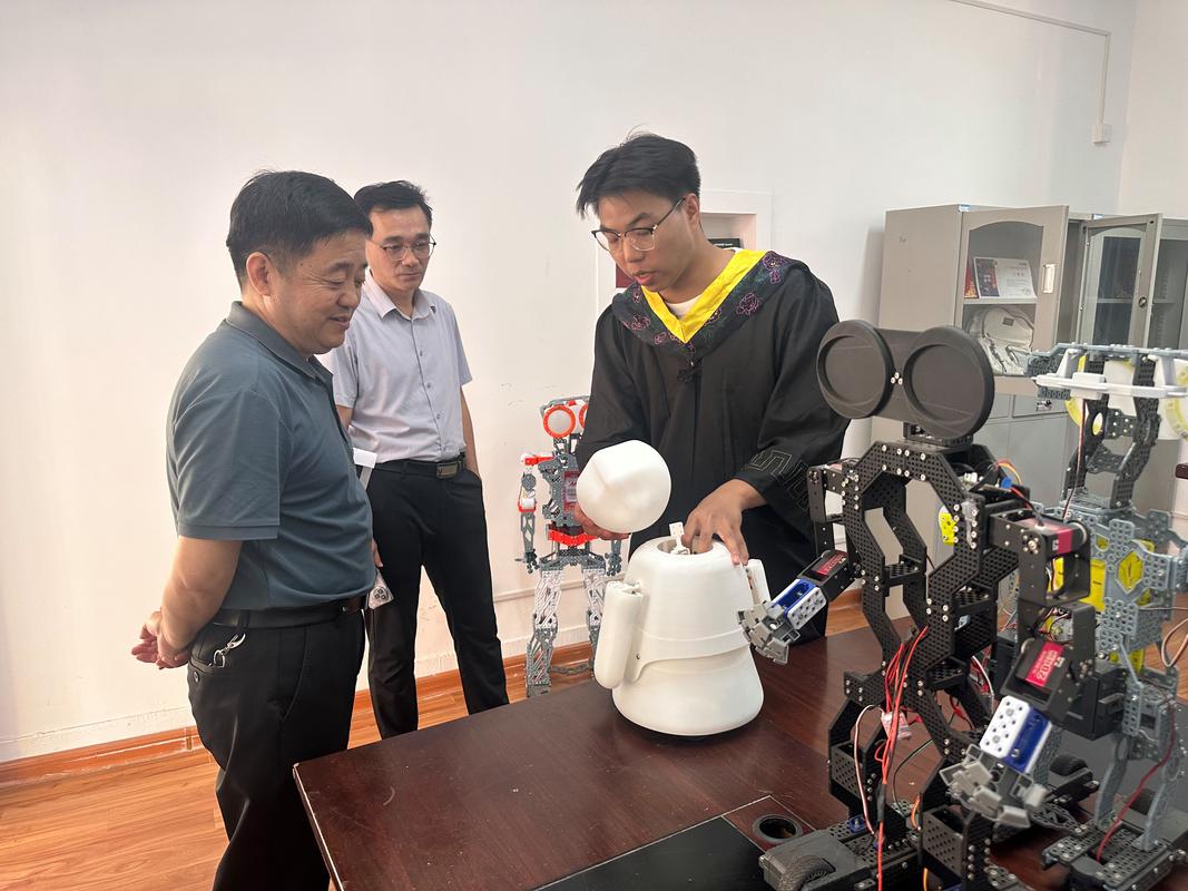 企业导师指导工程硕士项目开发