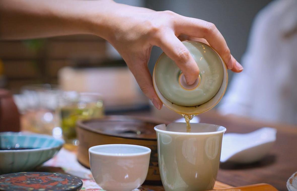 潮汕工夫茶关公巡城斟茶手法实拍