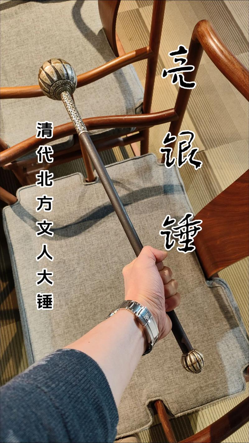 三、老银匠的铺子:锤子下的千年纹路