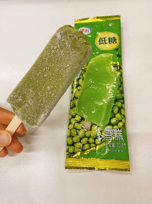 传统糕点品牌推出的低糖绿豆冰糕通勤包装