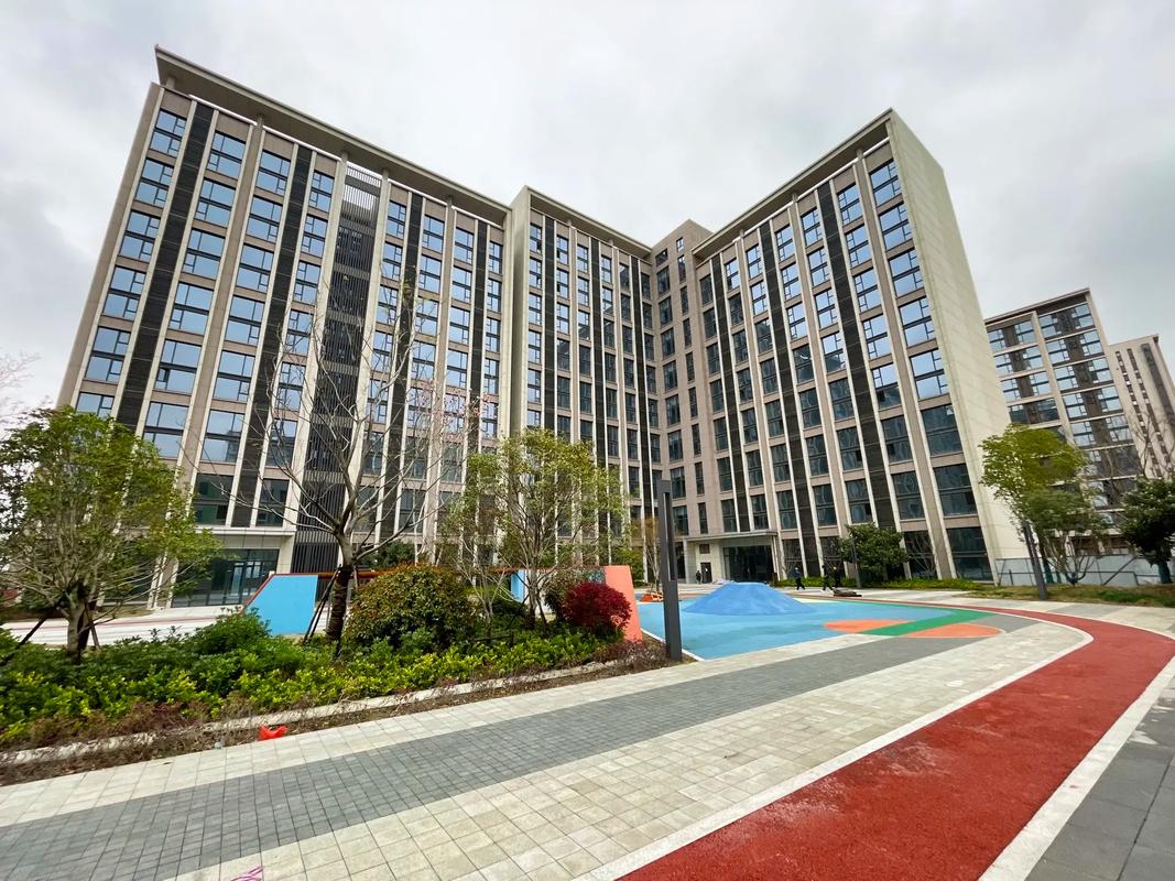 南京地铁口新建保障性租赁住房小区