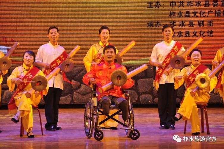 湖北南漳村口老戏台渔鼓戏表演