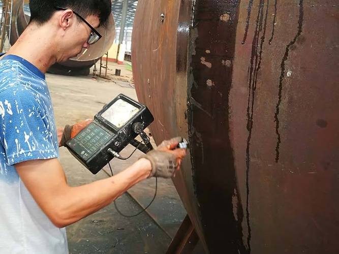 压力容器焊缝超声无损检测操作图