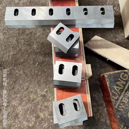 铜米机刀片间隙精密调整