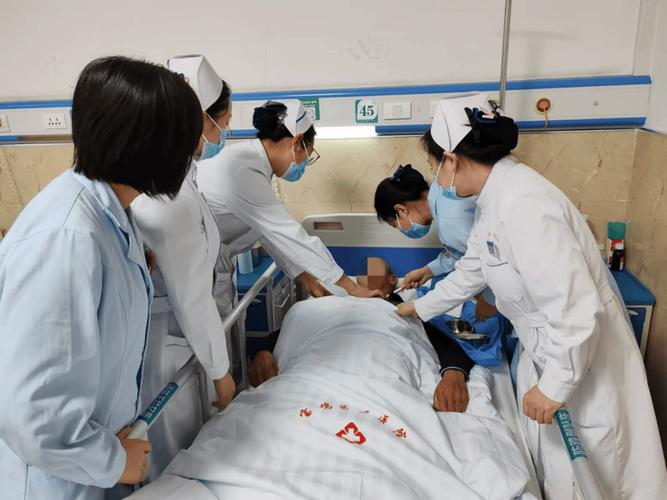 医院护士工作日常查房