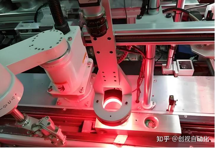 产线上工件表面油污导致视觉检测误判实拍