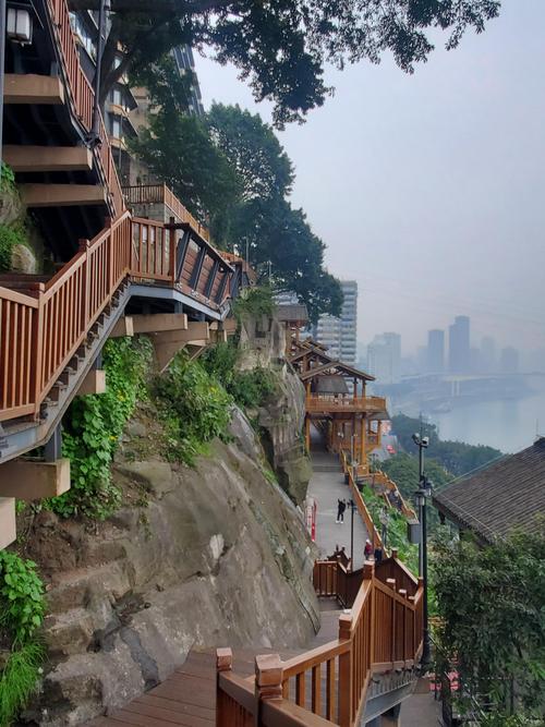 戴家巷崖壁步道黄昏