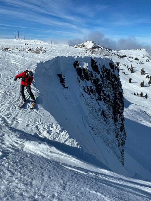 奥地利基茨比厄尔Streif雪道陡峭冰面特写