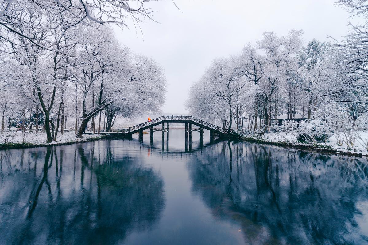 断桥残雪雪景