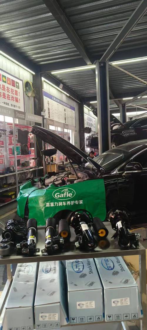 汽修路试验证不同路况实拍