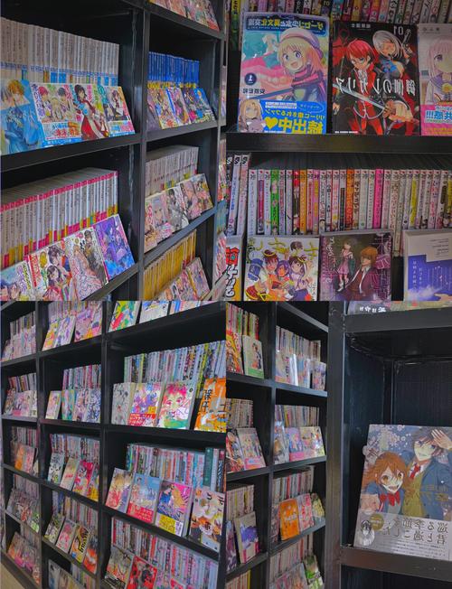 日语自学者书桌堆着日文原版漫画