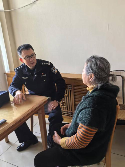 邻里监控安装纠纷社区调解现场照片