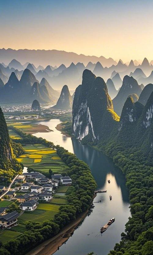 桂林到阳朔沿途喀斯特山水风光