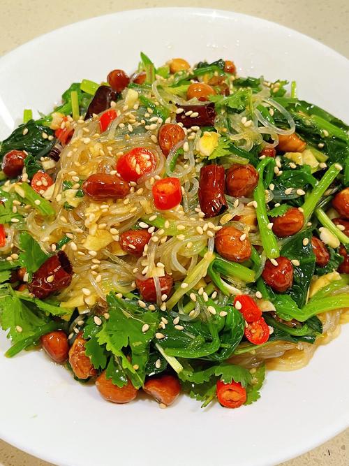 家常高草酸凉拌菜焯水操作图