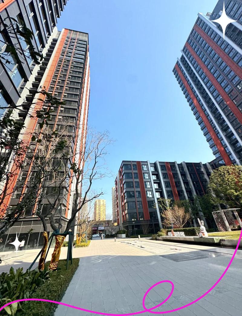南京主城商业公寓楼临街实拍