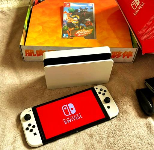 2024年Switch OLED白色版实拍外观图