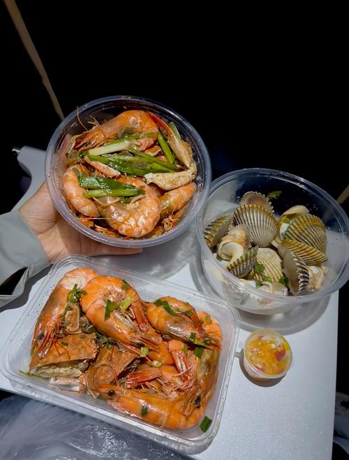 轻装单日徒步随身携带的小份分装食物