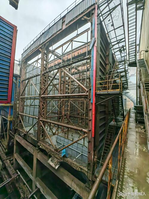 大型火电厂静电除尘器内部极板排列