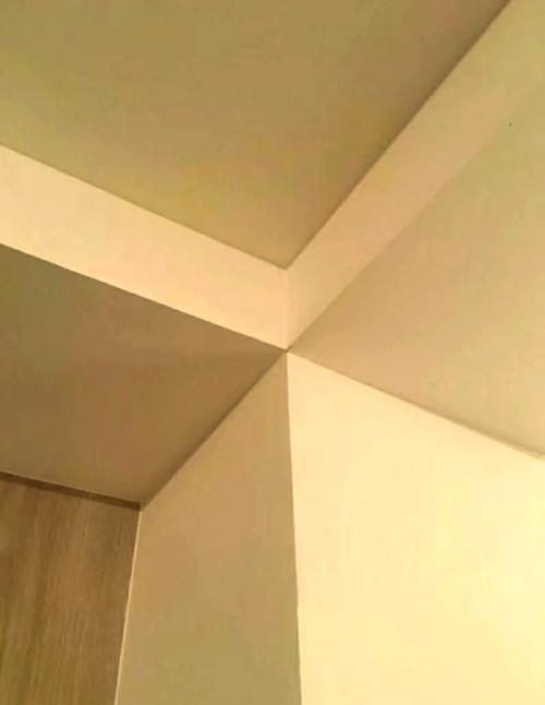 家装墙面阴阳角顺直验收实拍